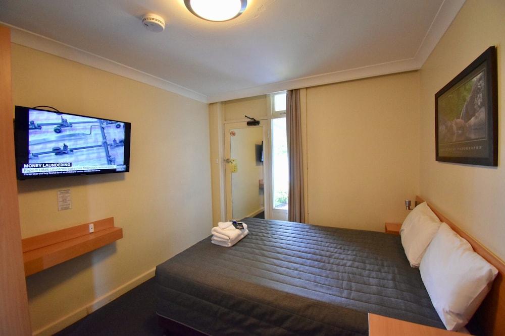 Townhouse Motel Cowra Exterior photo